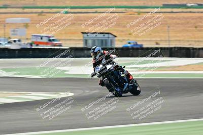 media/Sep-07-2025-TrackXperience (Sun) [[ee17e62fad]]/Level 2/Session 4 (Lower Chicane)/